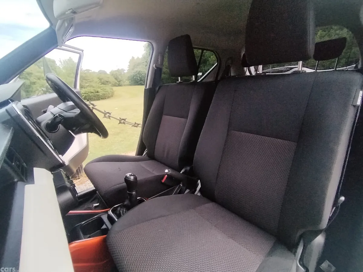 Suzuki Ignis Hatchback, Petrol, 2018, White