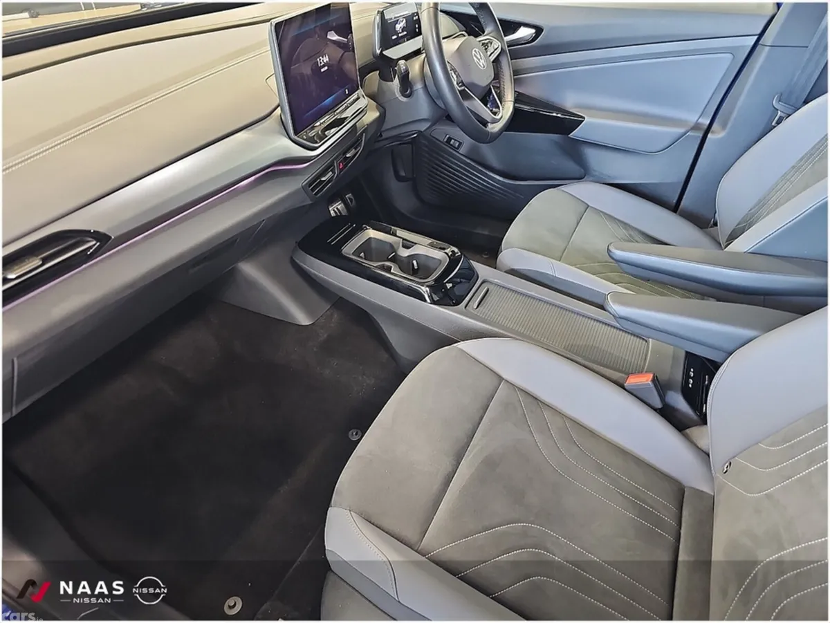 Volkswagen ID.5 Estate, Electric, 2025, Blue
