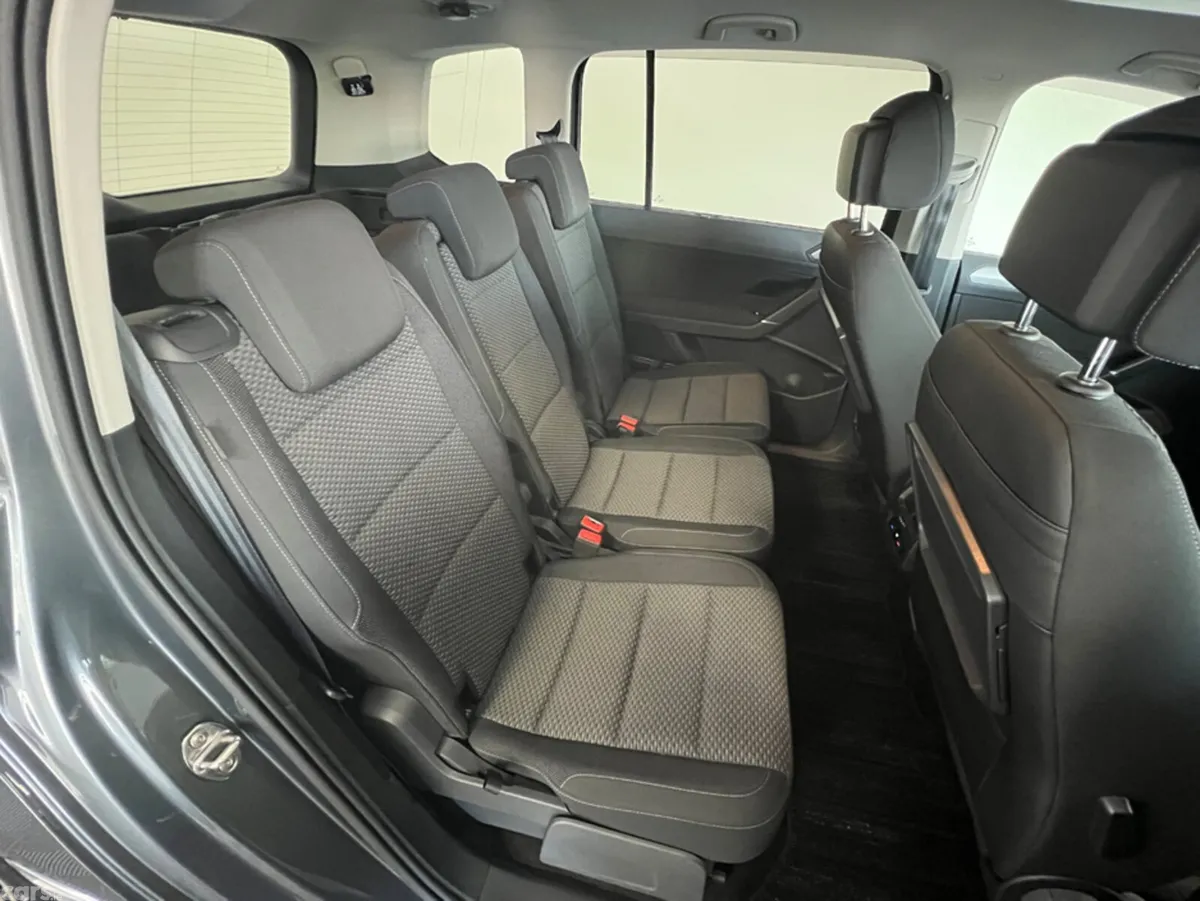 Volkswagen Touran MPV, Petrol, 2020, Grey