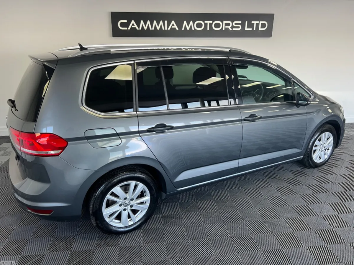 Volkswagen Touran MPV, Petrol, 2020, Grey