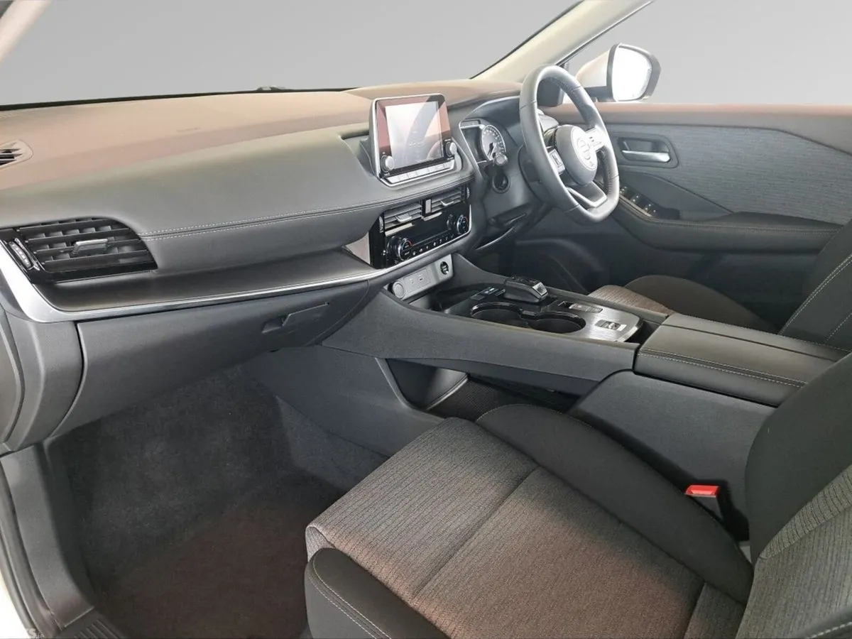 Nissan X-Trail SUV, Petrol Hybrid, 2025, Gold