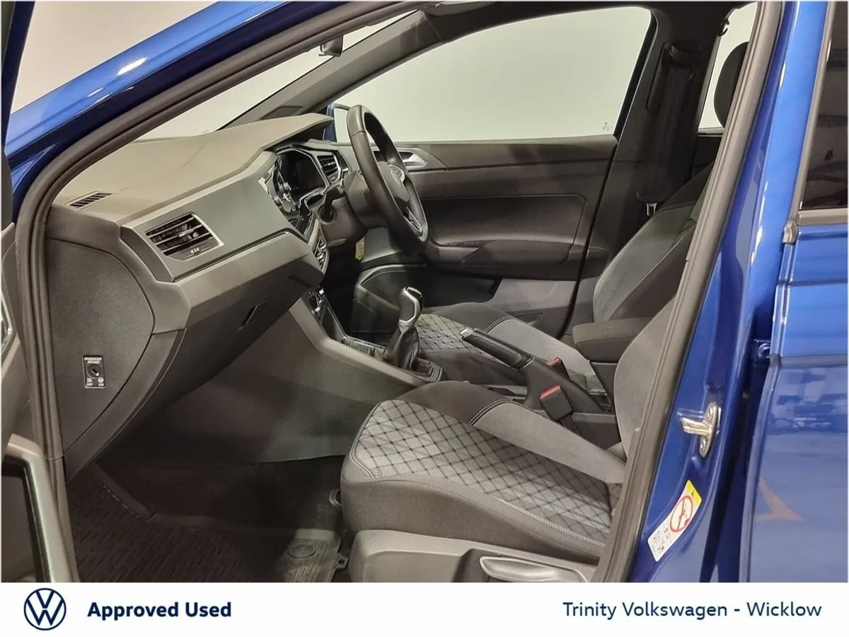Volkswagen Polo Hatchback, Petrol, 2023, Blue