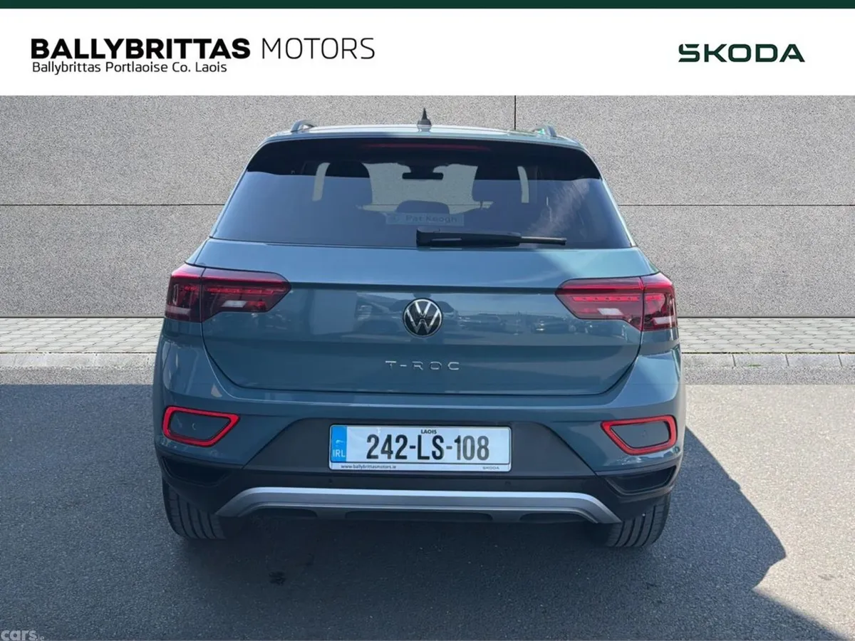 Volkswagen T-Roc SUV, Petrol, 2024, Blue