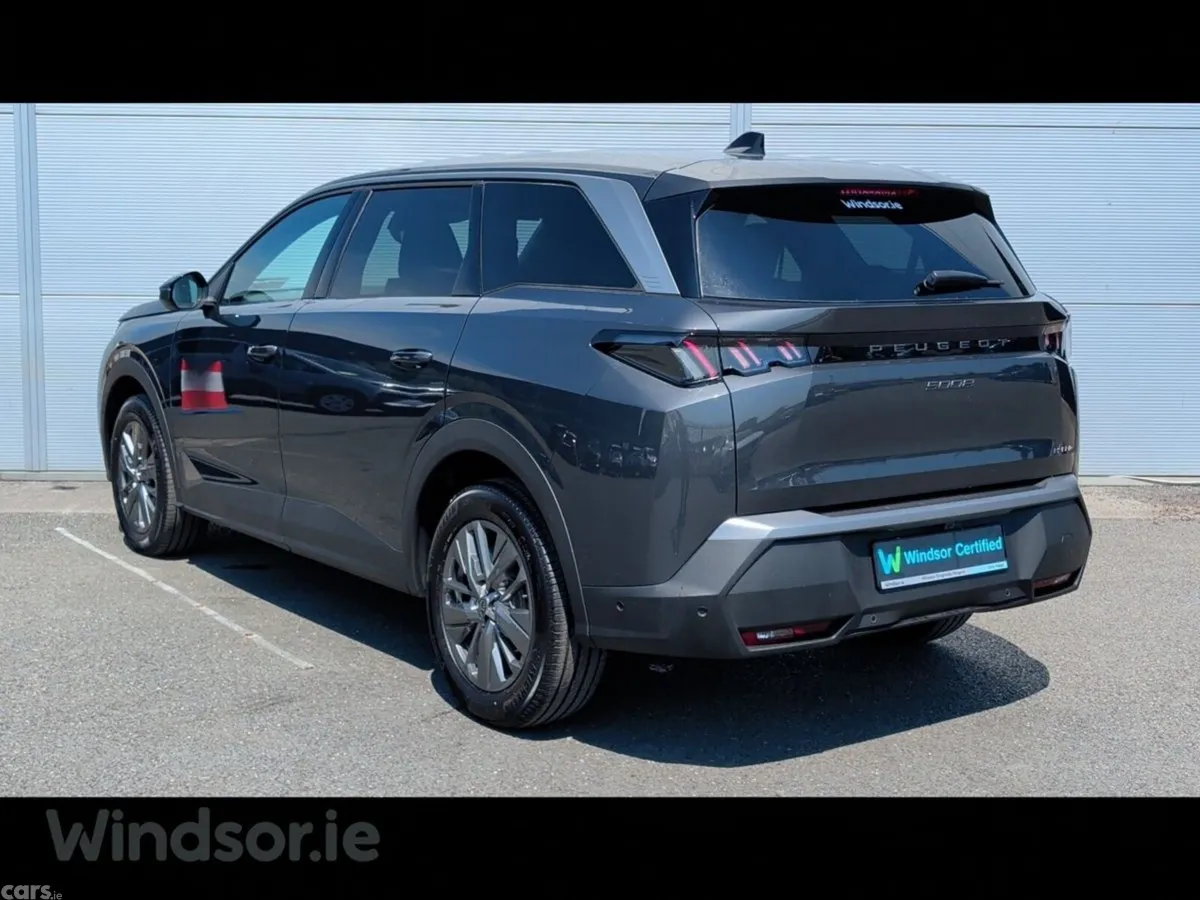 Peugeot 5008 MPV, Petrol Hybrid, 2026, Grey