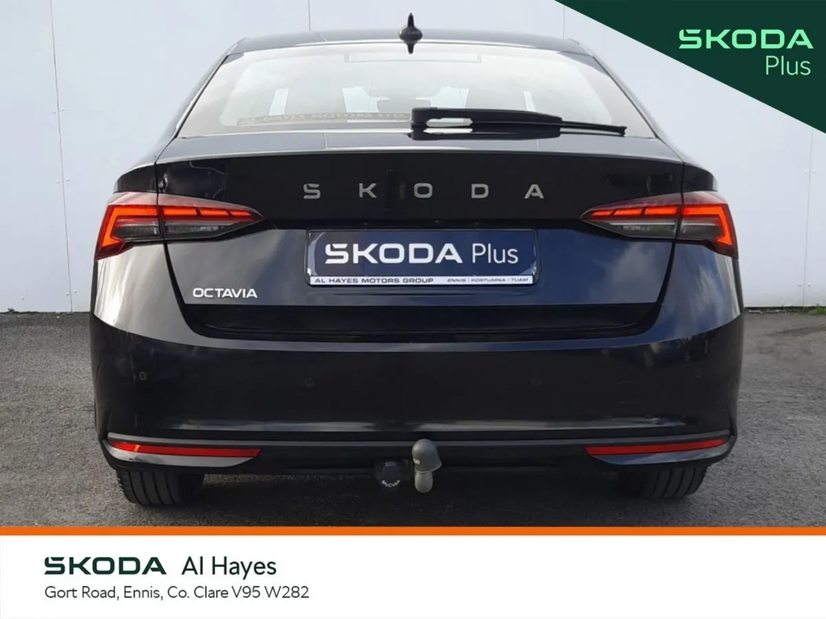 Skoda Octavia Saloon, Diesel, 2024, Black