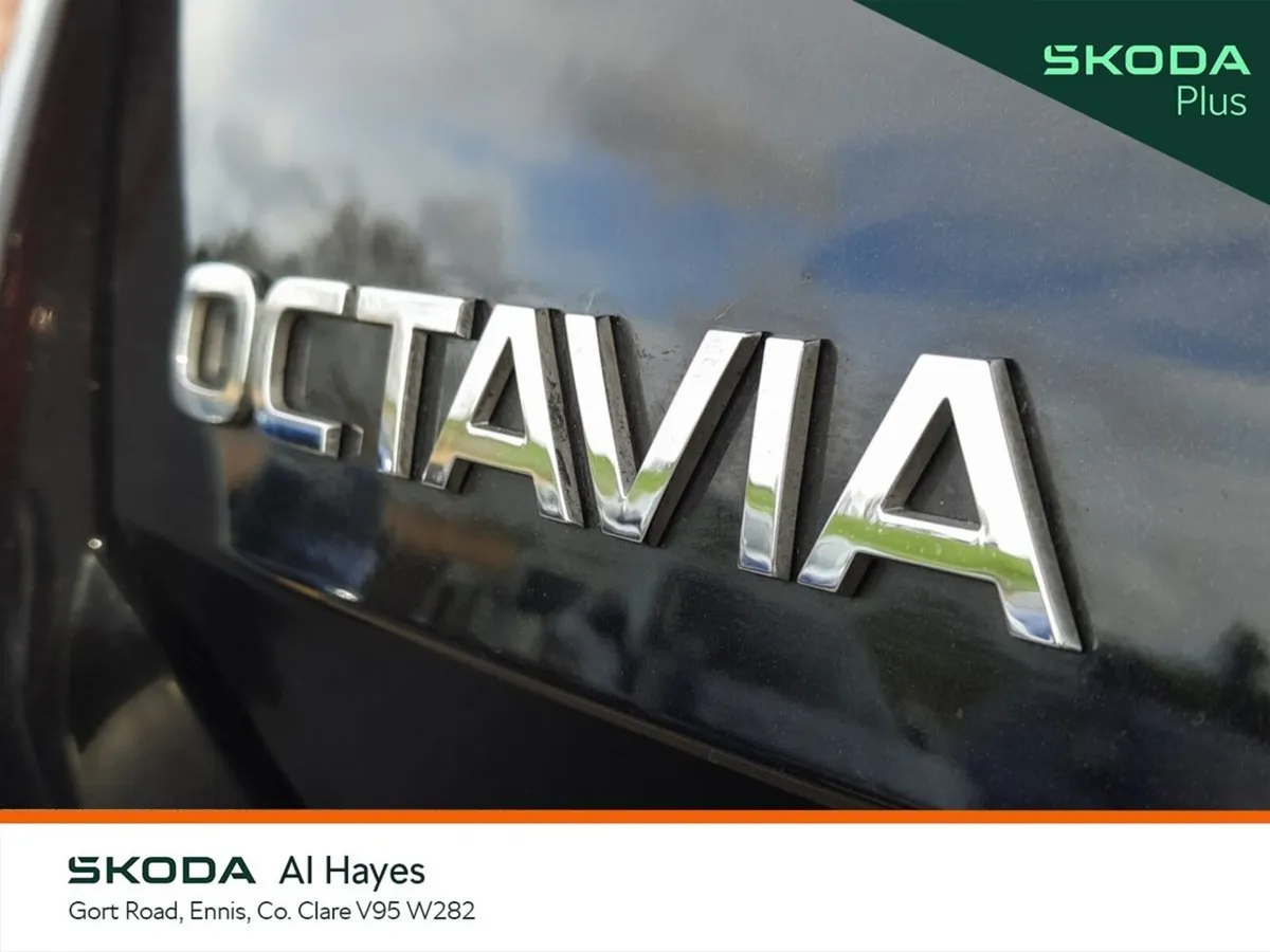 Skoda Octavia Saloon, Diesel, 2024, Black