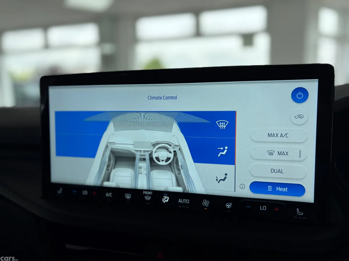 Ford Kuga SUV, Petrol Hybrid, 2024, Silver
