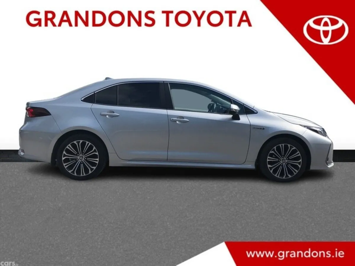 Toyota Corolla Saloon, Petrol Hybrid, 2021, Grey