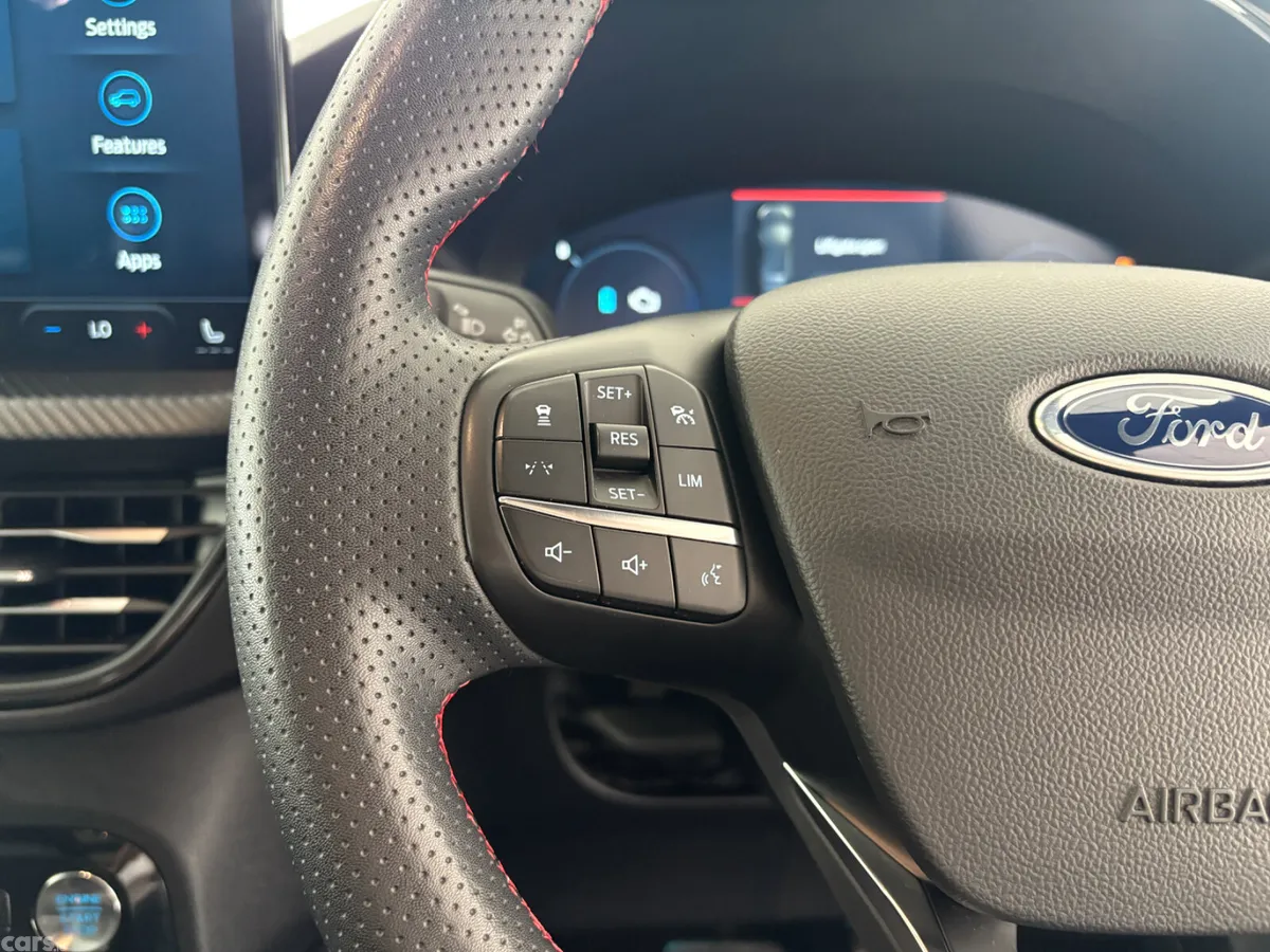 Ford Kuga SUV, Petrol Hybrid, 2024, Silver