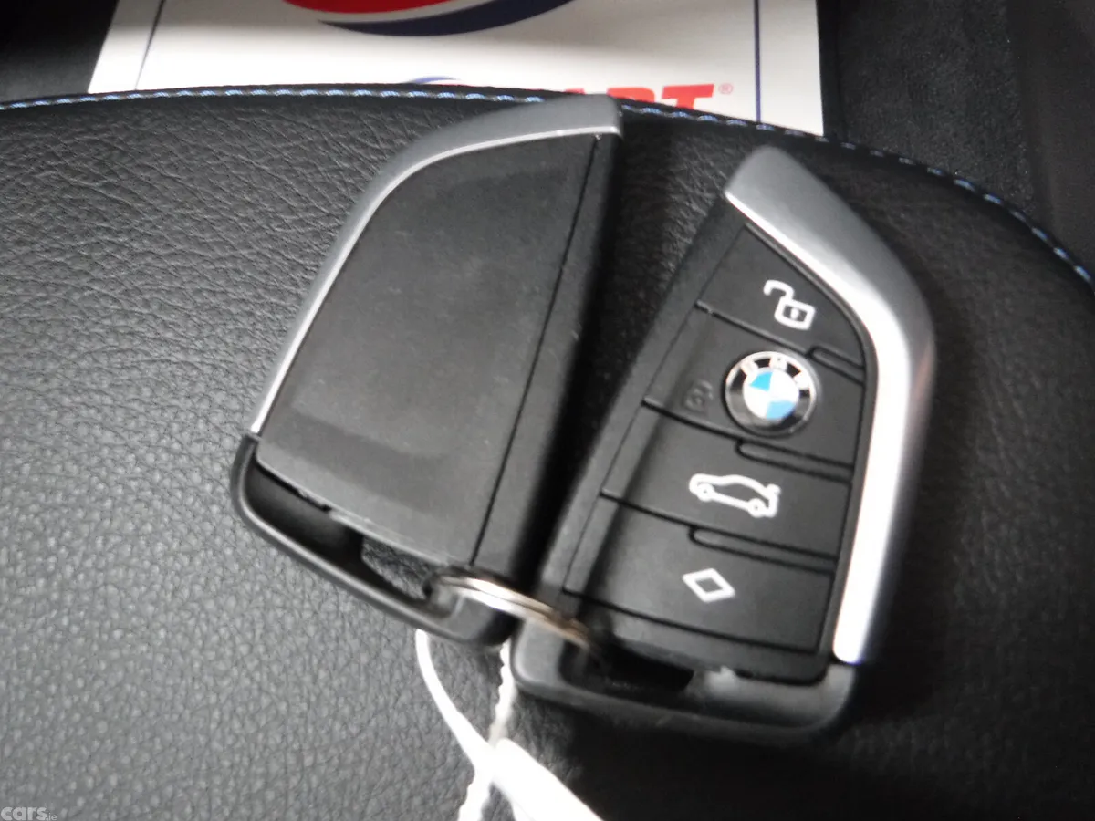 BMW 1-Series Hatchback, Diesel, 2020, Black