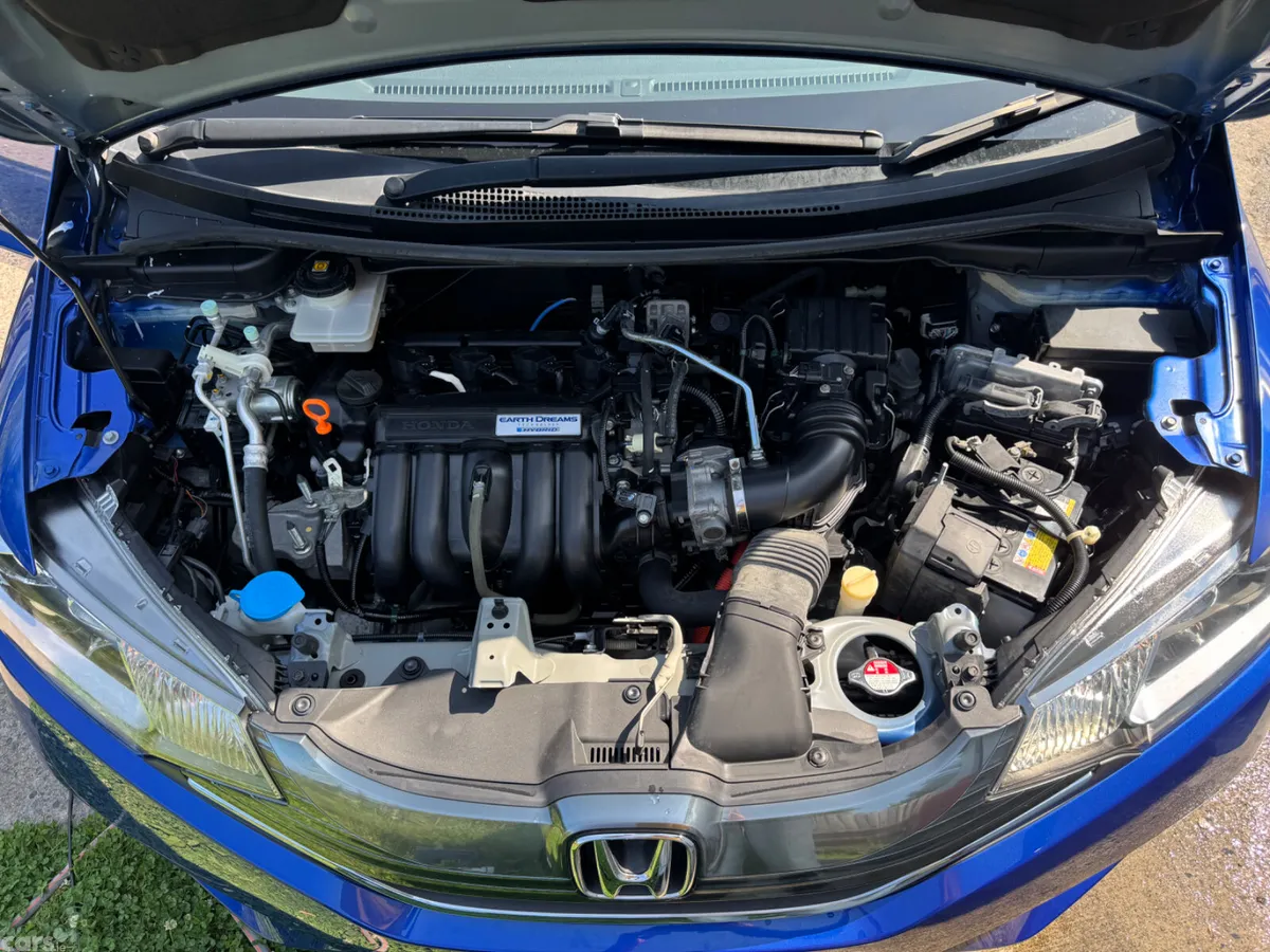 Honda Fit Hatchback, Petrol Hybrid, 2014, Blue