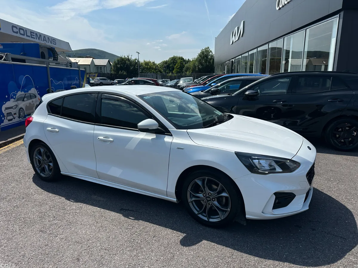 Ford Focus Hatchback, Diesel, 2020, White