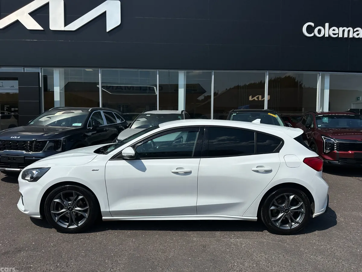 Ford Focus Hatchback, Diesel, 2020, White