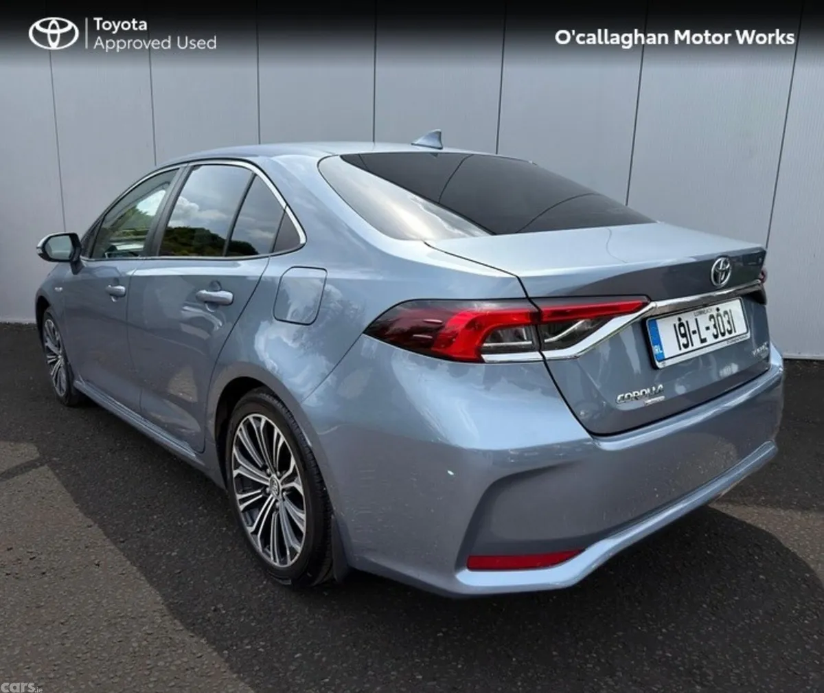 Toyota Corolla Saloon, Petrol Hybrid, 2019, Grey