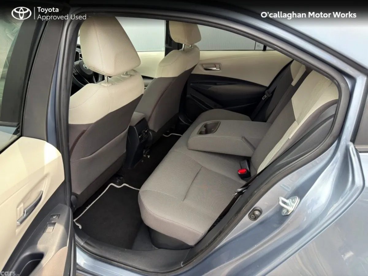 Toyota Corolla Saloon, Petrol Hybrid, 2019, Grey