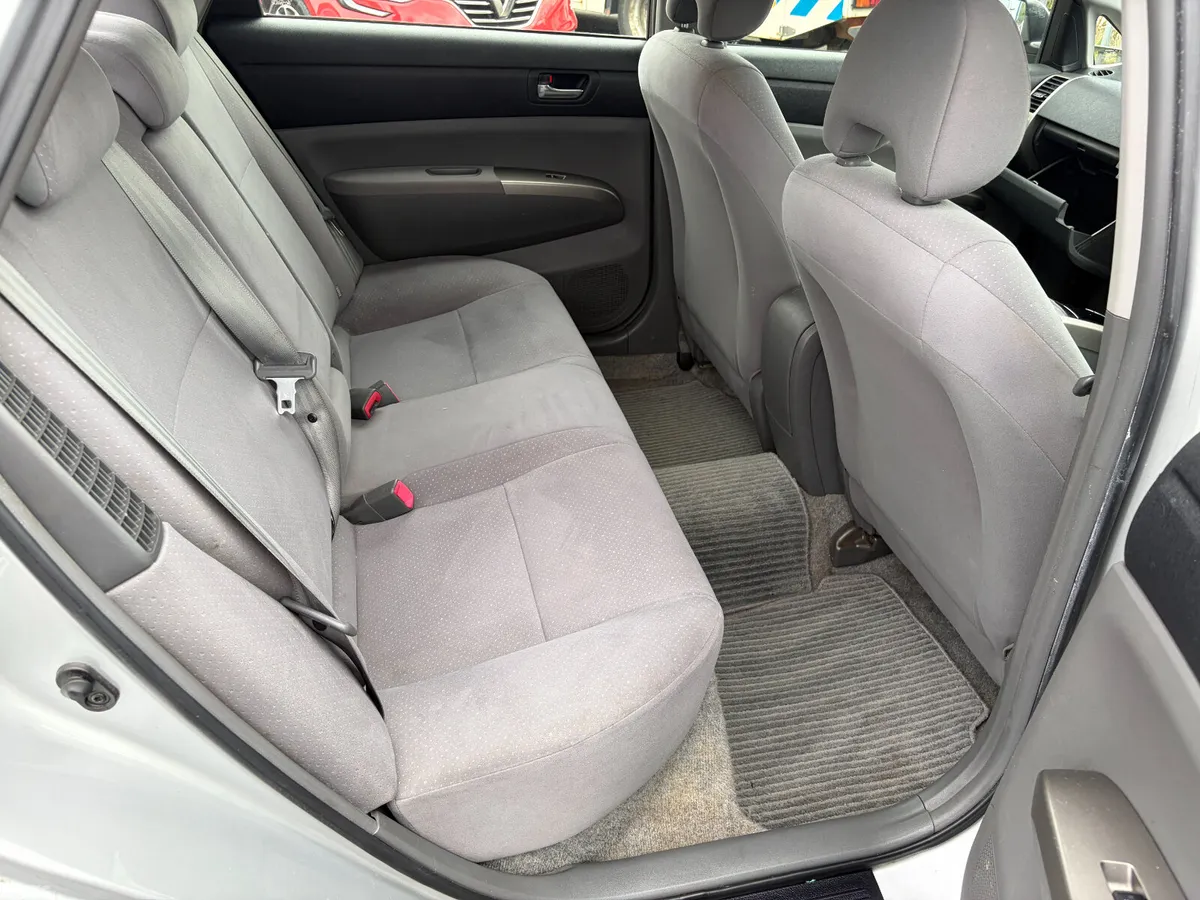 Toyota Prius Hatchback, Petrol Hybrid, 2012, Silver
