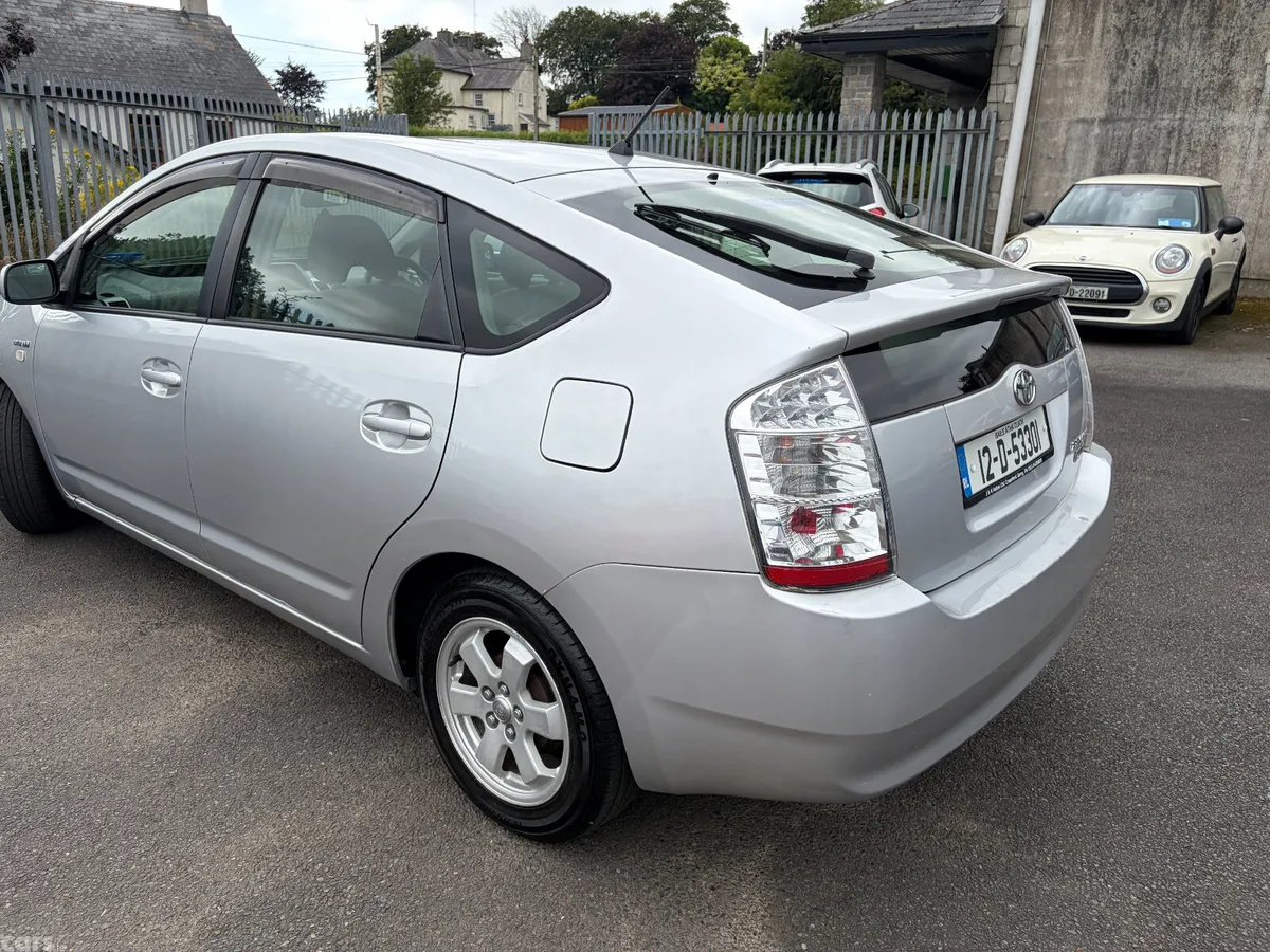 Toyota Prius Hatchback, Petrol Hybrid, 2012, Silver