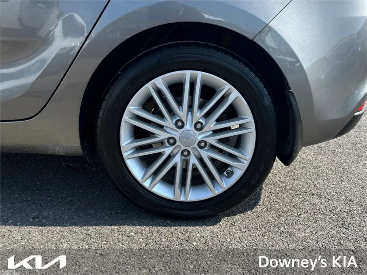 Kia Carens MPV, Diesel, 2017, Grey