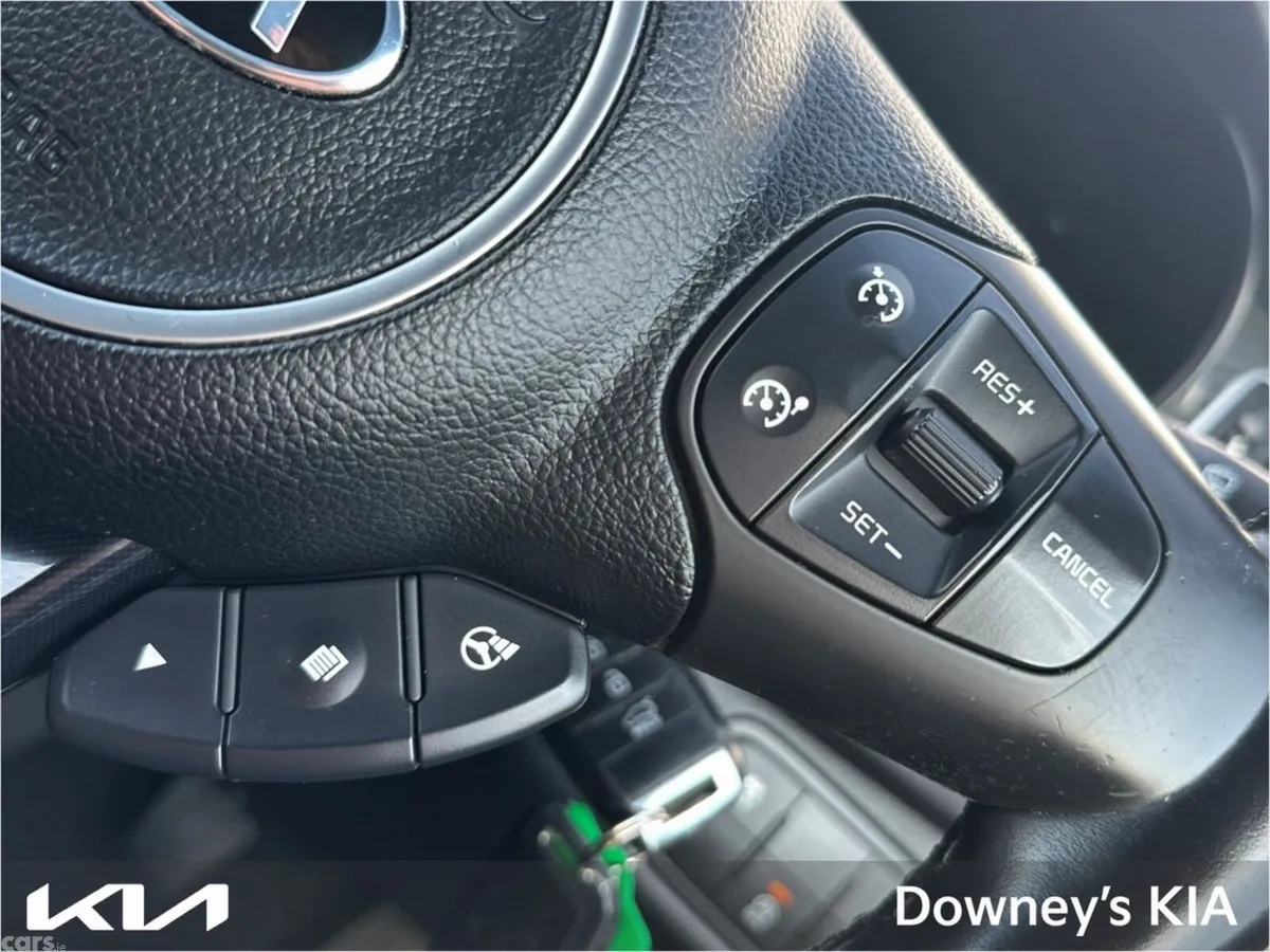 Kia Carens MPV, Diesel, 2017, Grey