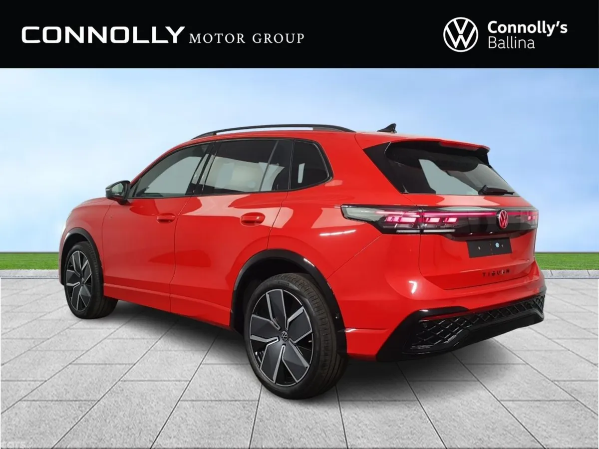 Volkswagen Tiguan SUV, Diesel, 2027, Red