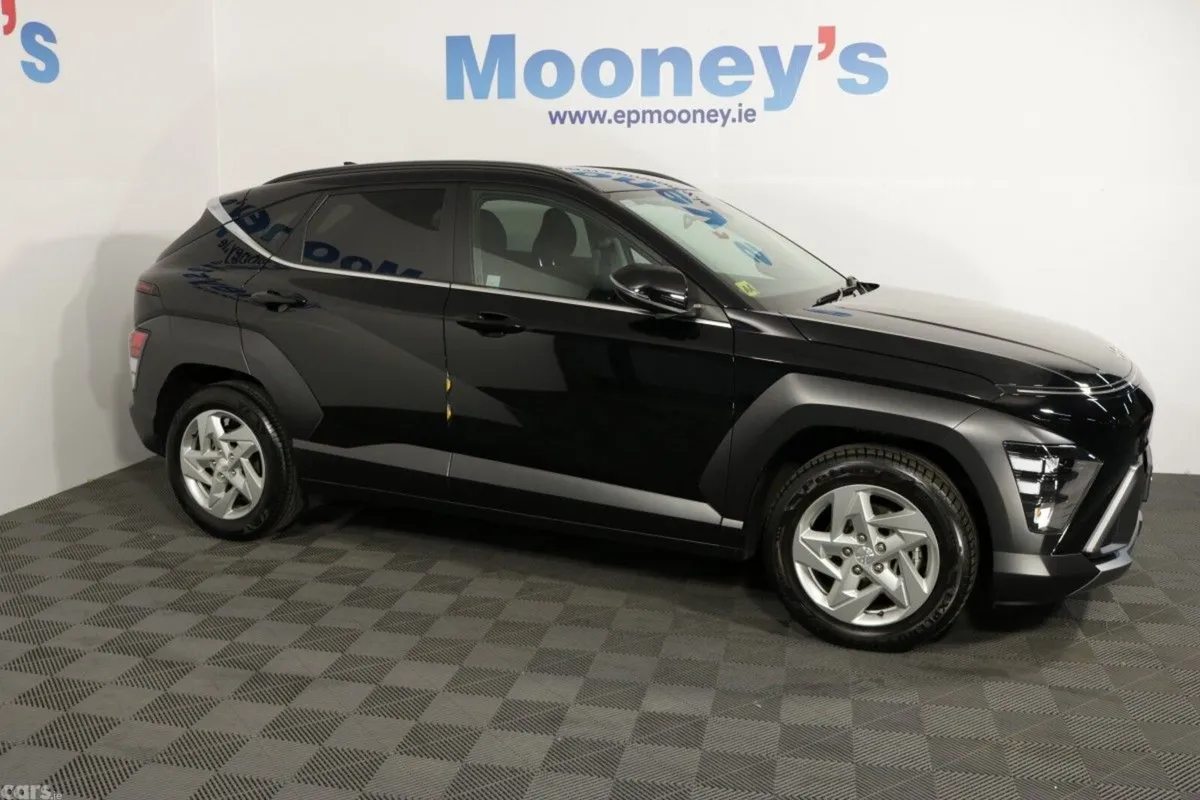 Hyundai KONA SUV, Petrol, 2023, Black