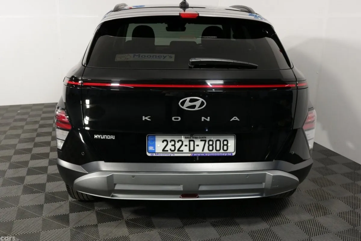 Hyundai KONA SUV, Petrol, 2023, Black