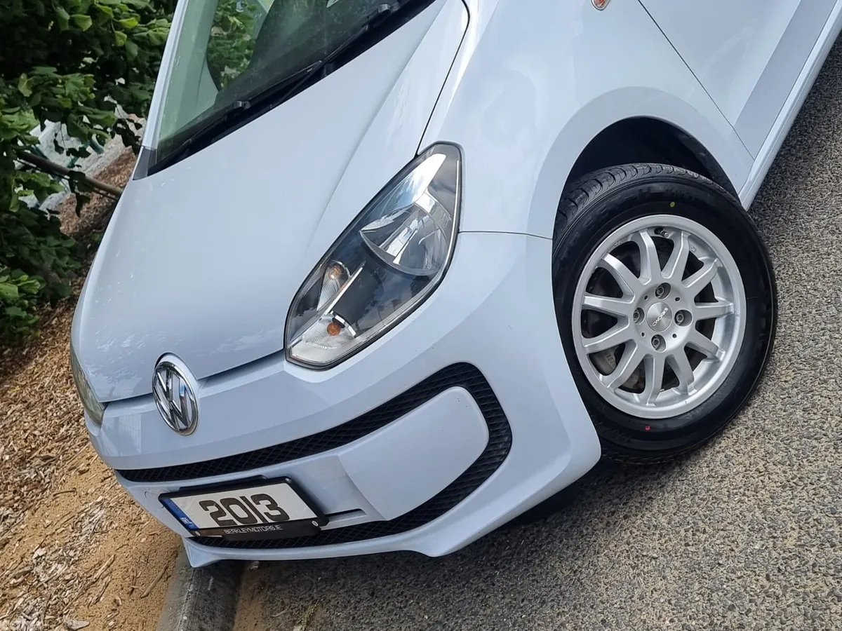 Volkswagen up! Hatchback, Petrol, 2013, White