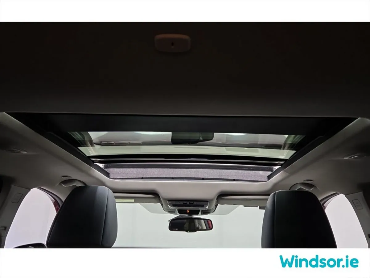 Nissan X-Trail SUV, Petrol Hybrid, 2023, Red