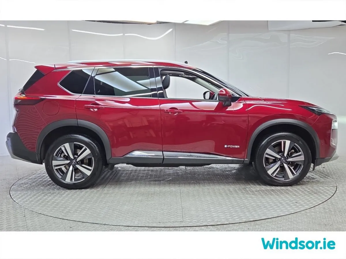 Nissan X-Trail SUV, Petrol Hybrid, 2023, Red
