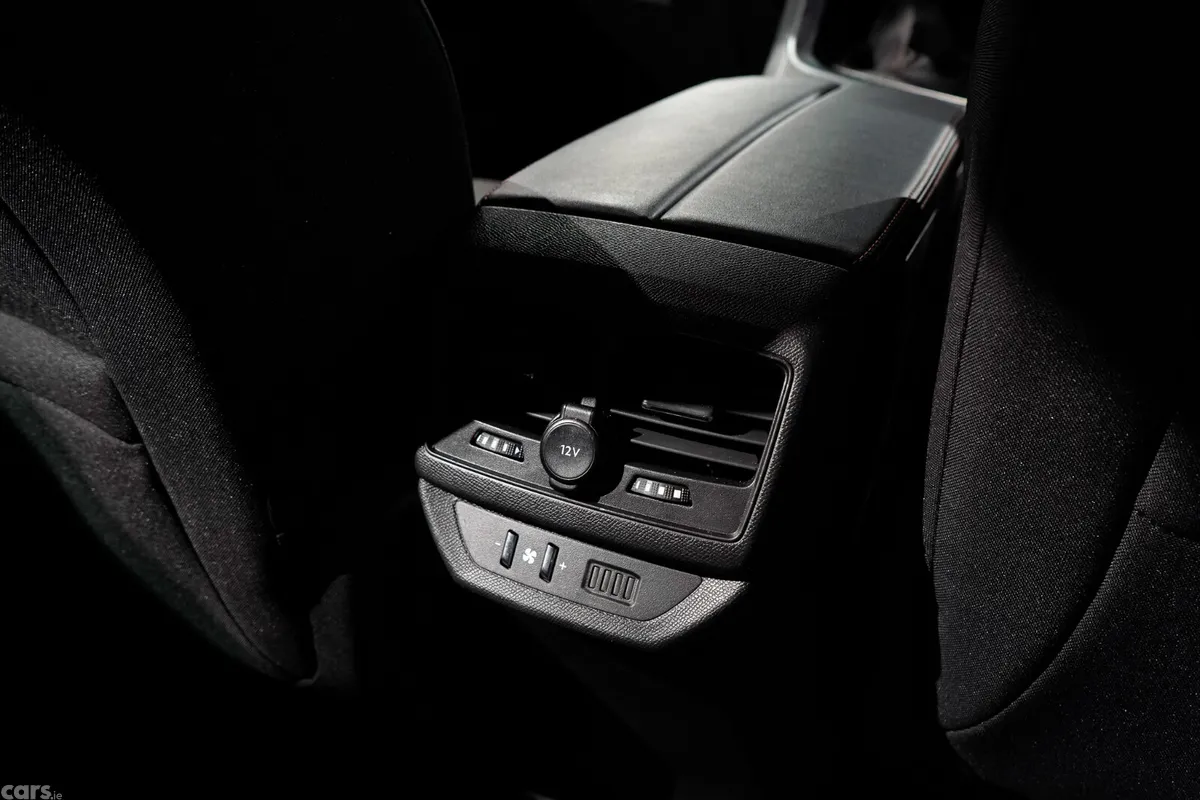 Peugeot 5008 MPV, Diesel, 2019, Green