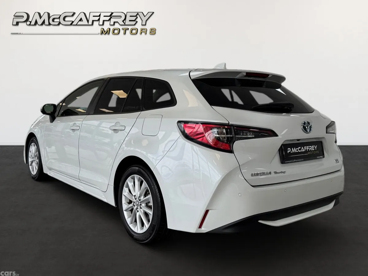 Toyota Corolla Estate, Petrol Hybrid, 2022, White