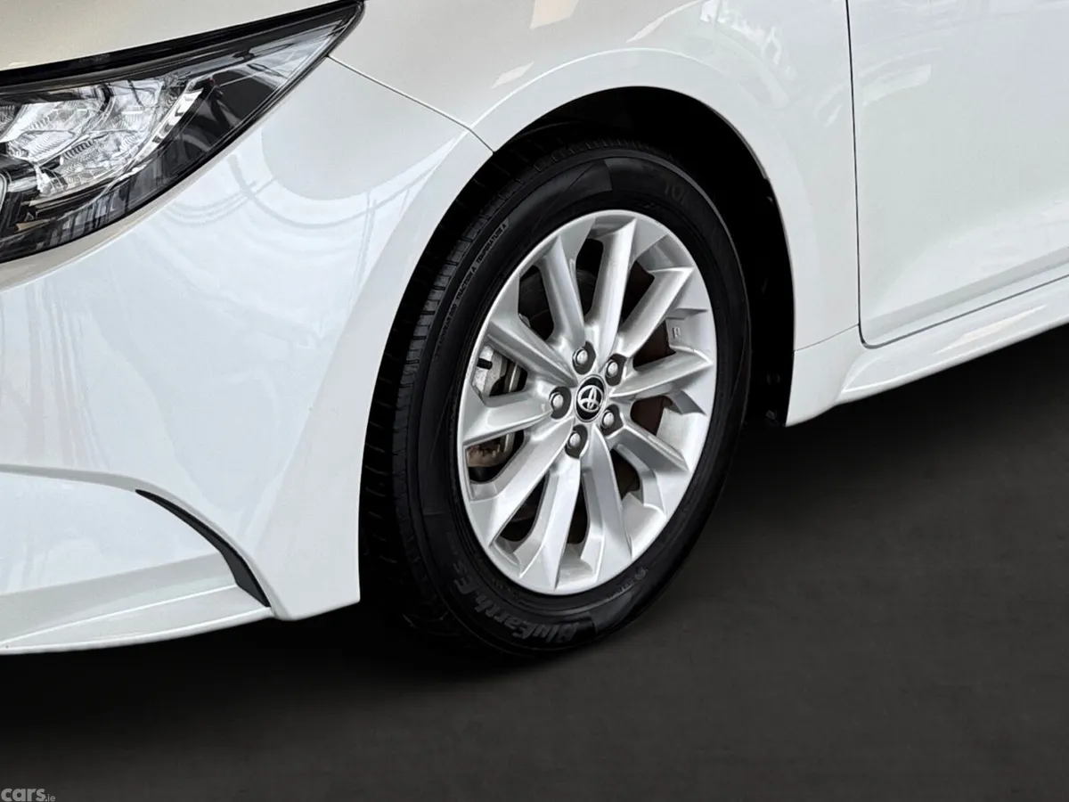 Toyota Corolla Estate, Petrol Hybrid, 2022, White