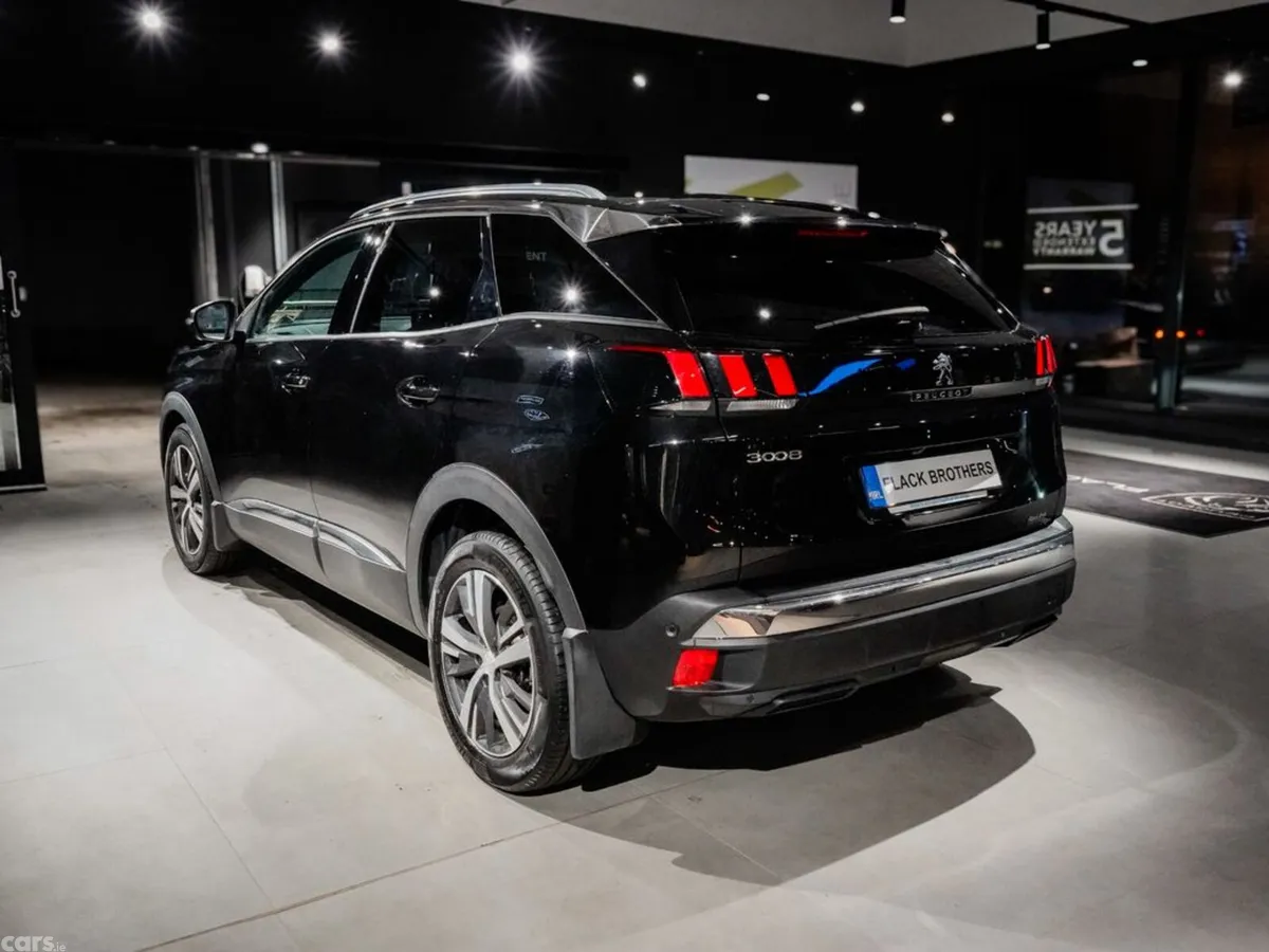 Peugeot 3008 MPV, Diesel, 2023, Black