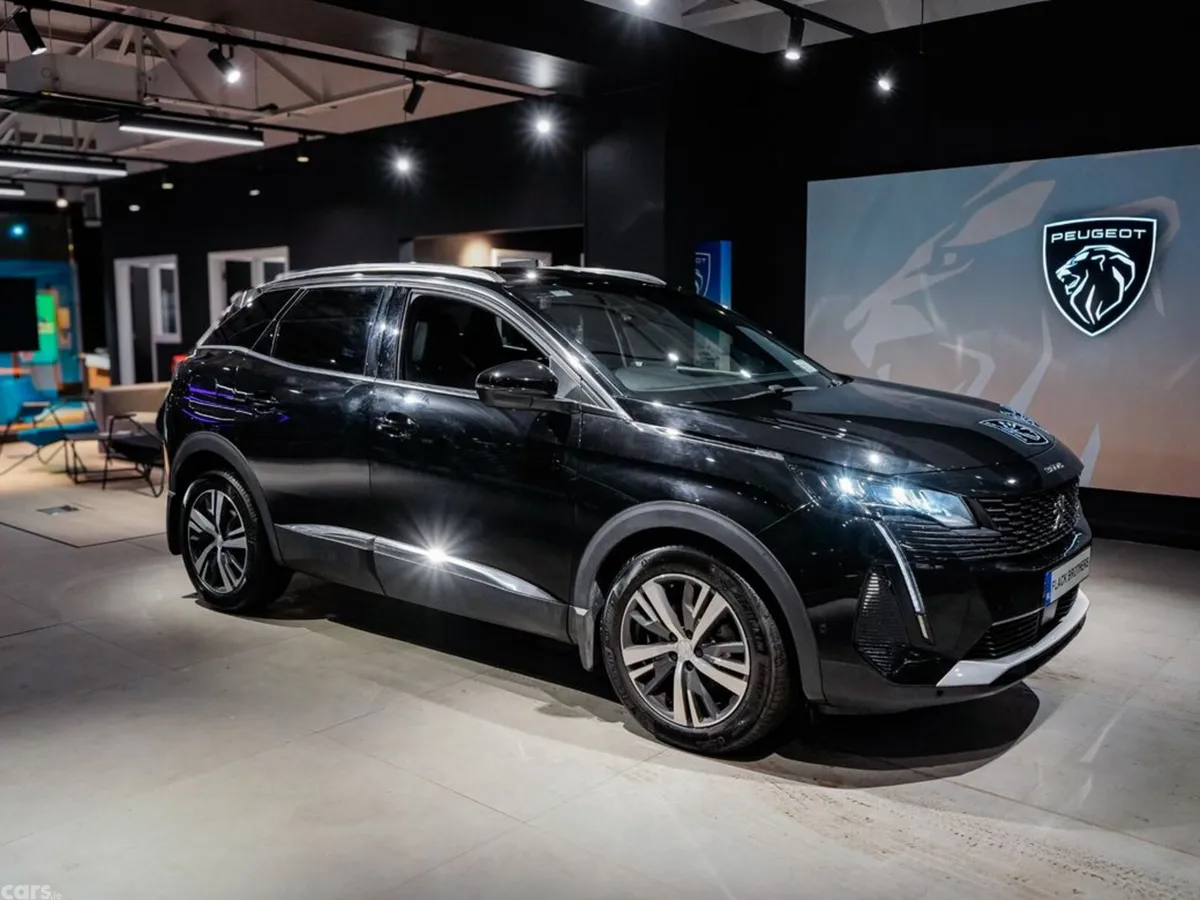 Peugeot 3008 MPV, Diesel, 2023, Black