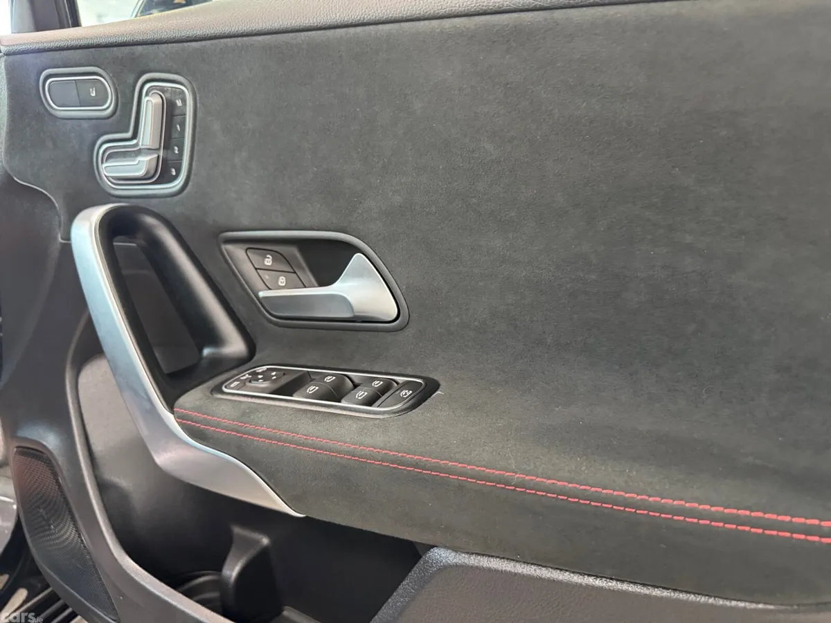 Mercedes-Benz A-Class Hatchback, Diesel, 2019, Black