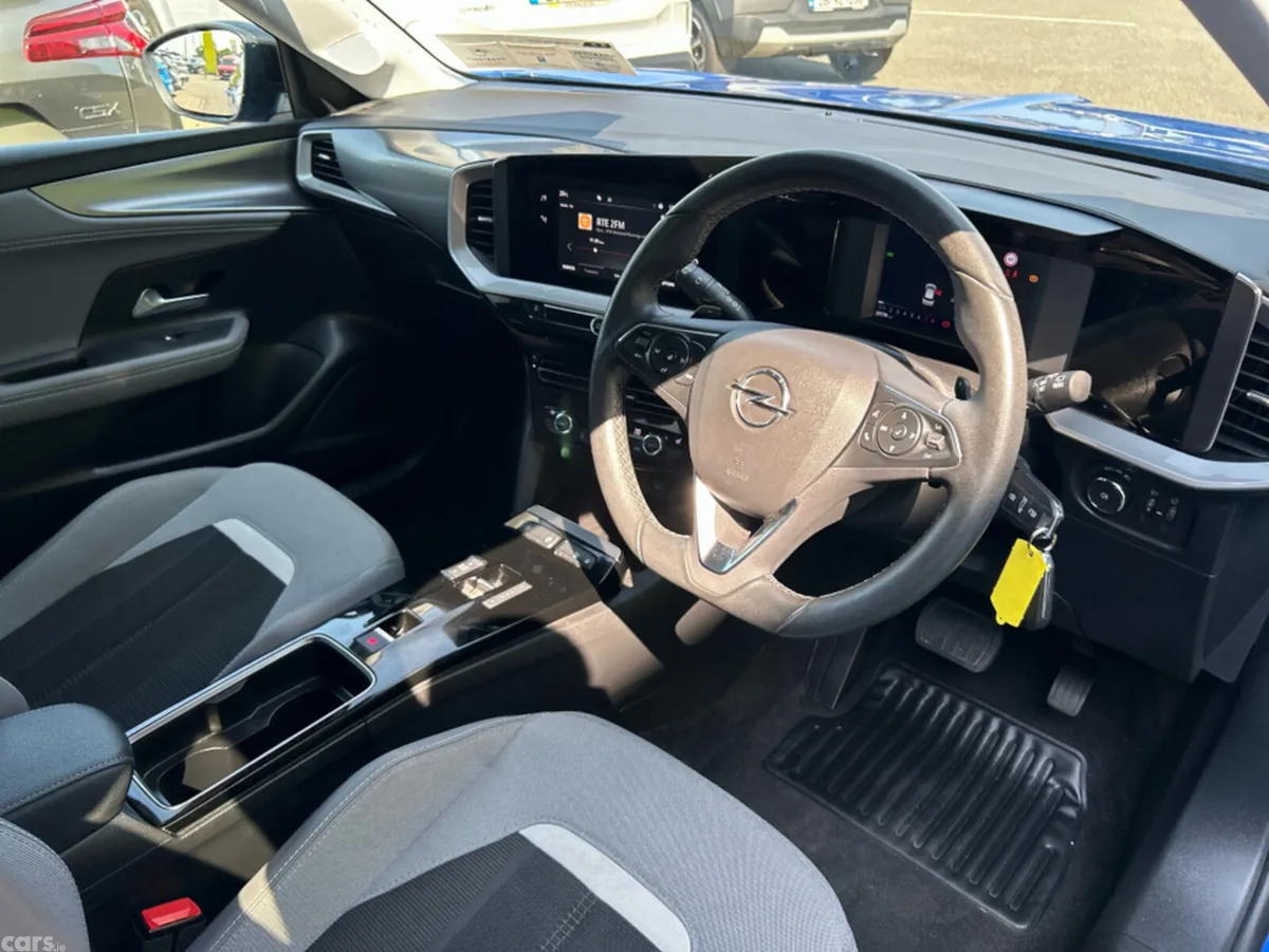 Opel Mokka MPV, Petrol, 2023, Blue