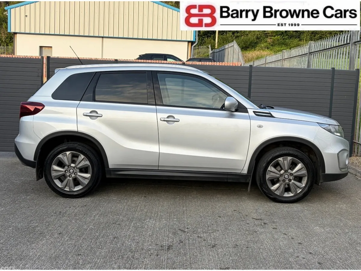 Suzuki Vitara SUV, Petrol, 2023, Grey