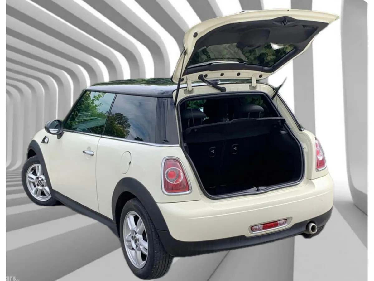 Mini Cooper Hatchback, Diesel, 2013, White