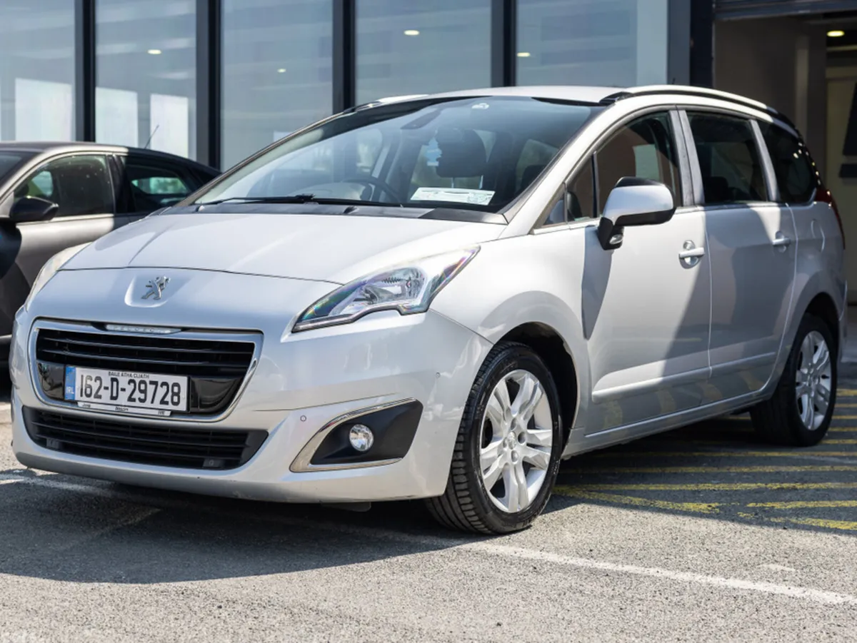 Peugeot 5008 MPV, Diesel, 2016, Silver