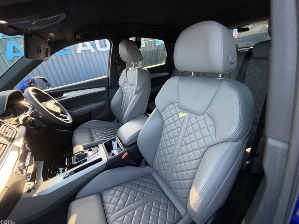 Audi Q5 SUV, Diesel, 2022, Blue