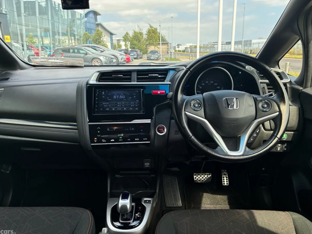 Honda Fit Hatchback, Petrol Hybrid, 2016, White