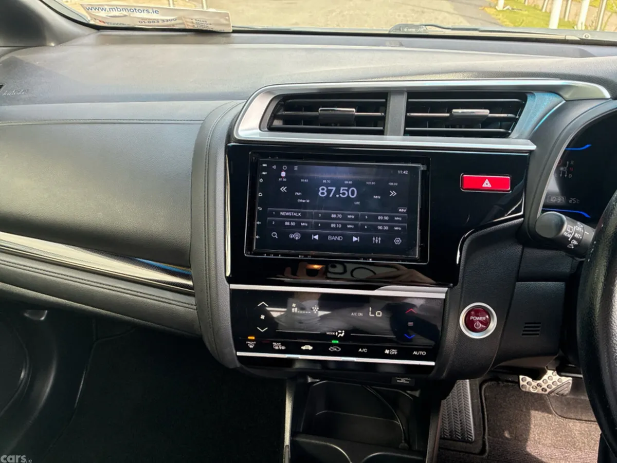 Honda Fit Hatchback, Petrol Hybrid, 2016, White