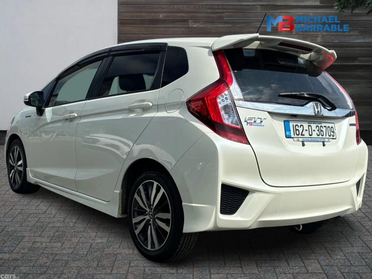 Honda Fit Hatchback, Petrol Hybrid, 2016, White