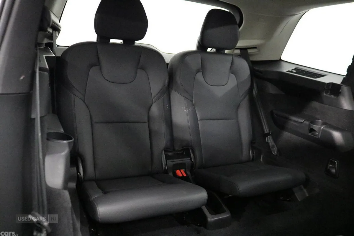 Volvo XC90 SUV, Petrol Hybrid, 2024, White