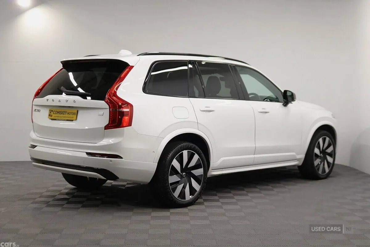 Volvo XC90 SUV, Petrol Hybrid, 2024, White