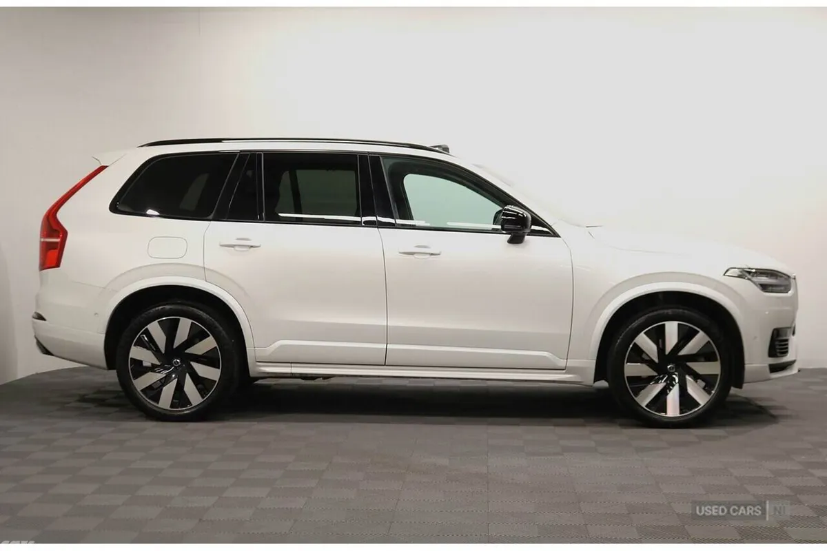 Volvo XC90 SUV, Petrol Hybrid, 2024, White