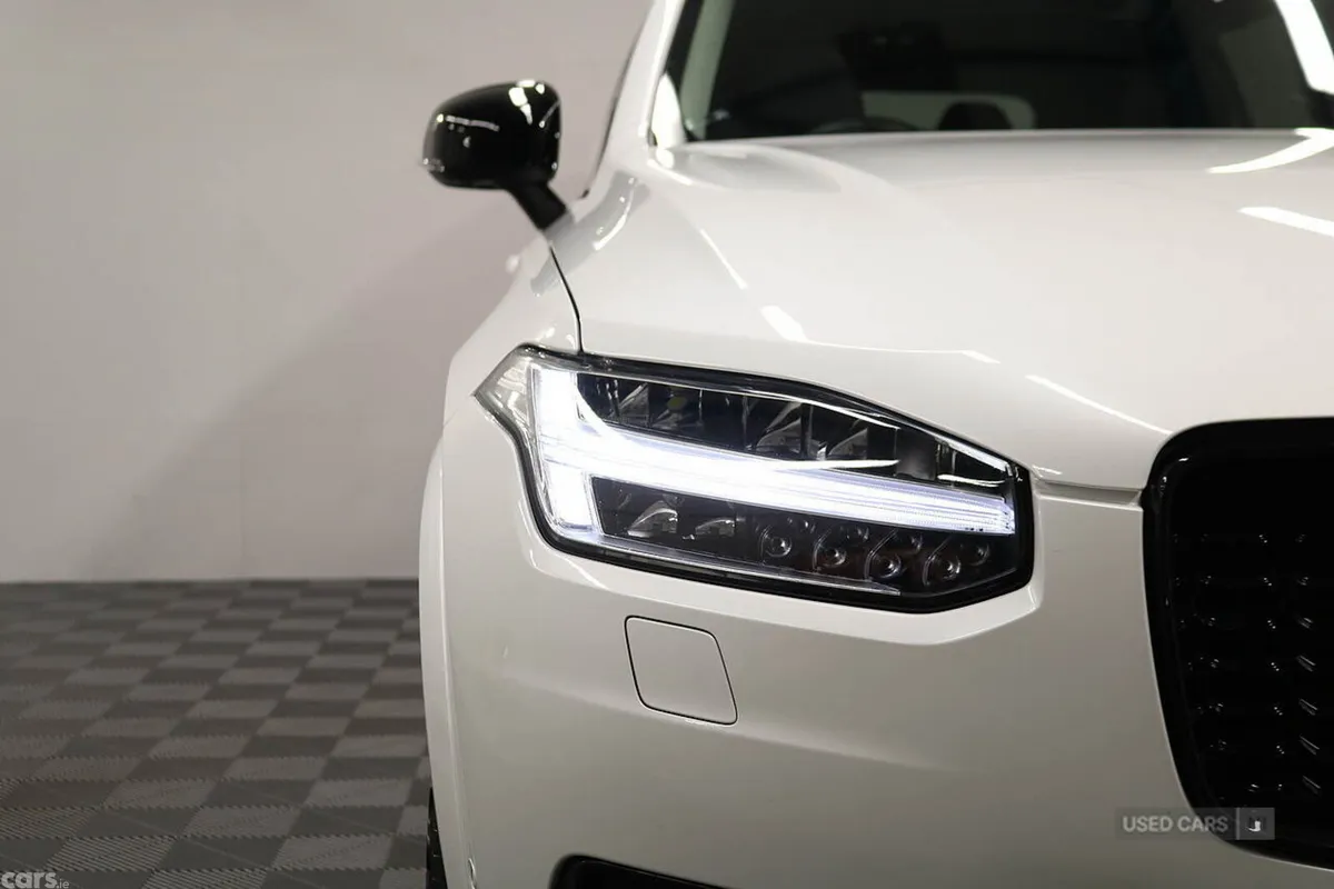 Volvo XC90 SUV, Petrol Hybrid, 2024, White