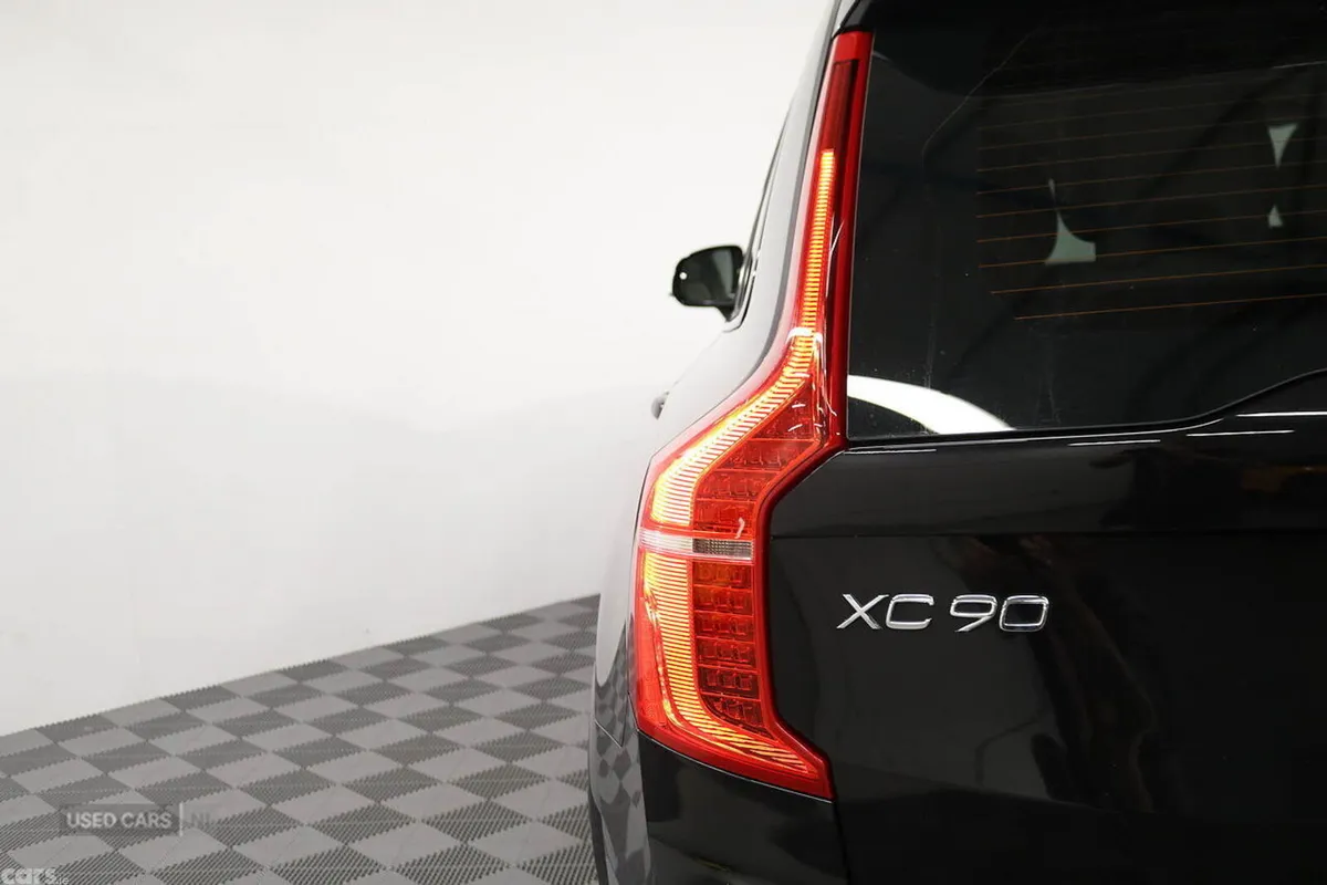 Volvo XC90 SUV, Diesel Hybrid, 2023, Black
