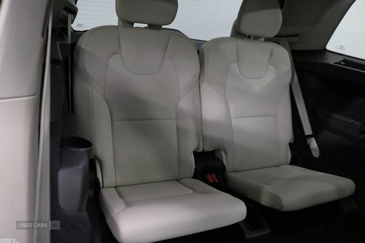 Volvo XC90 SUV, Diesel Hybrid, 2023, Black