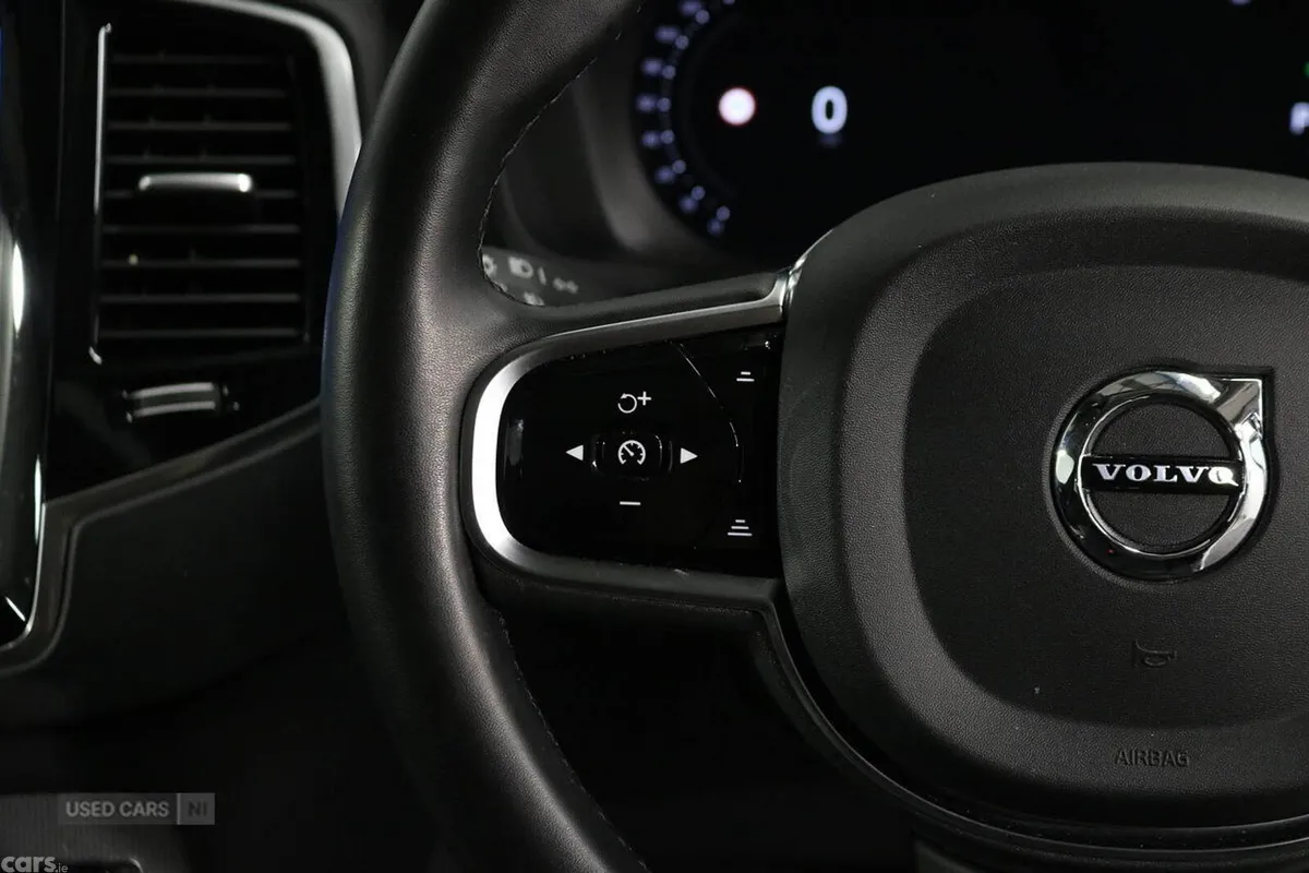 Volvo XC90 SUV, Petrol Hybrid, 2024, White